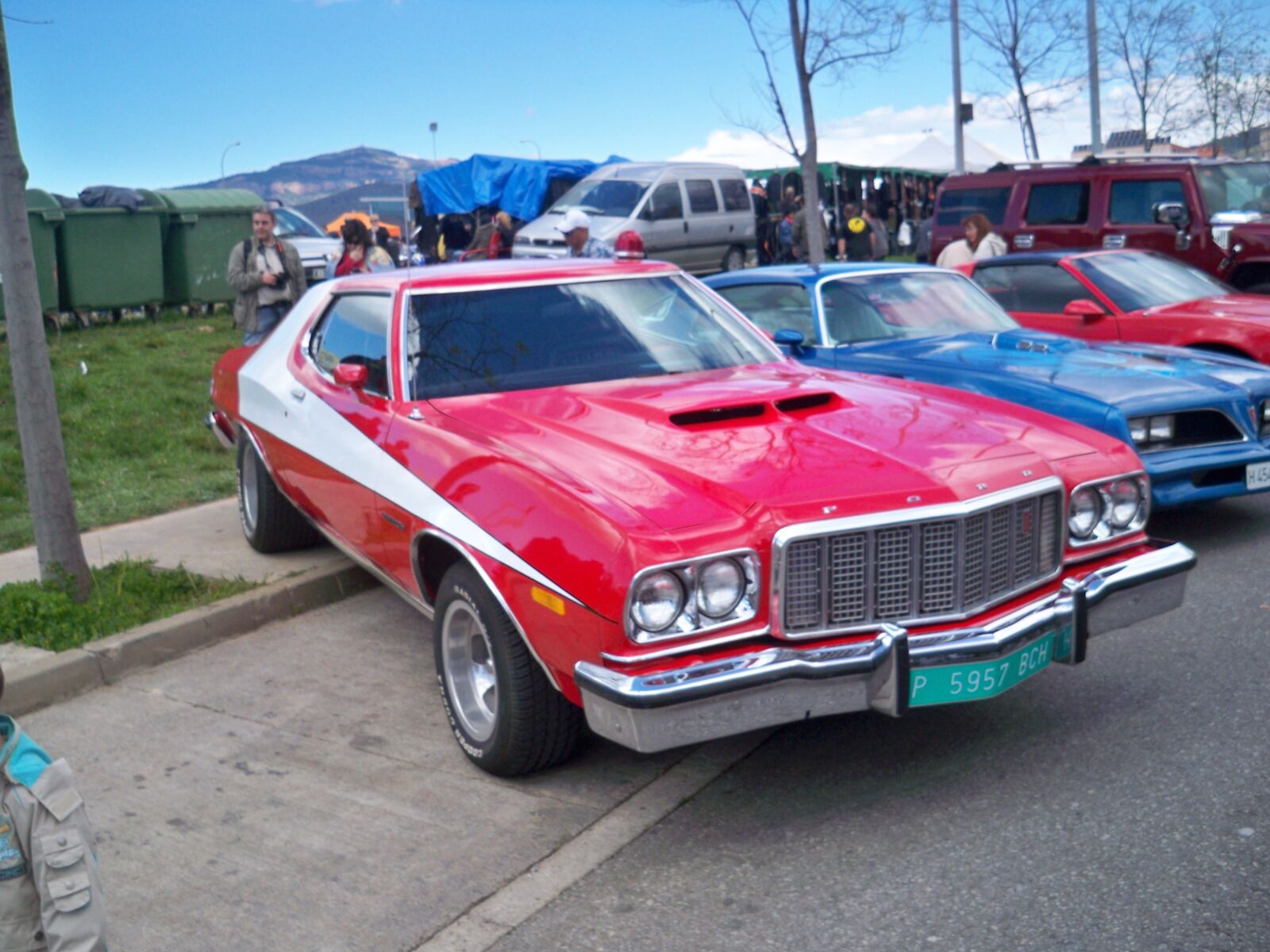 Kodak EasyShare M1033 sample photo. Coche, americano, restaurado photography