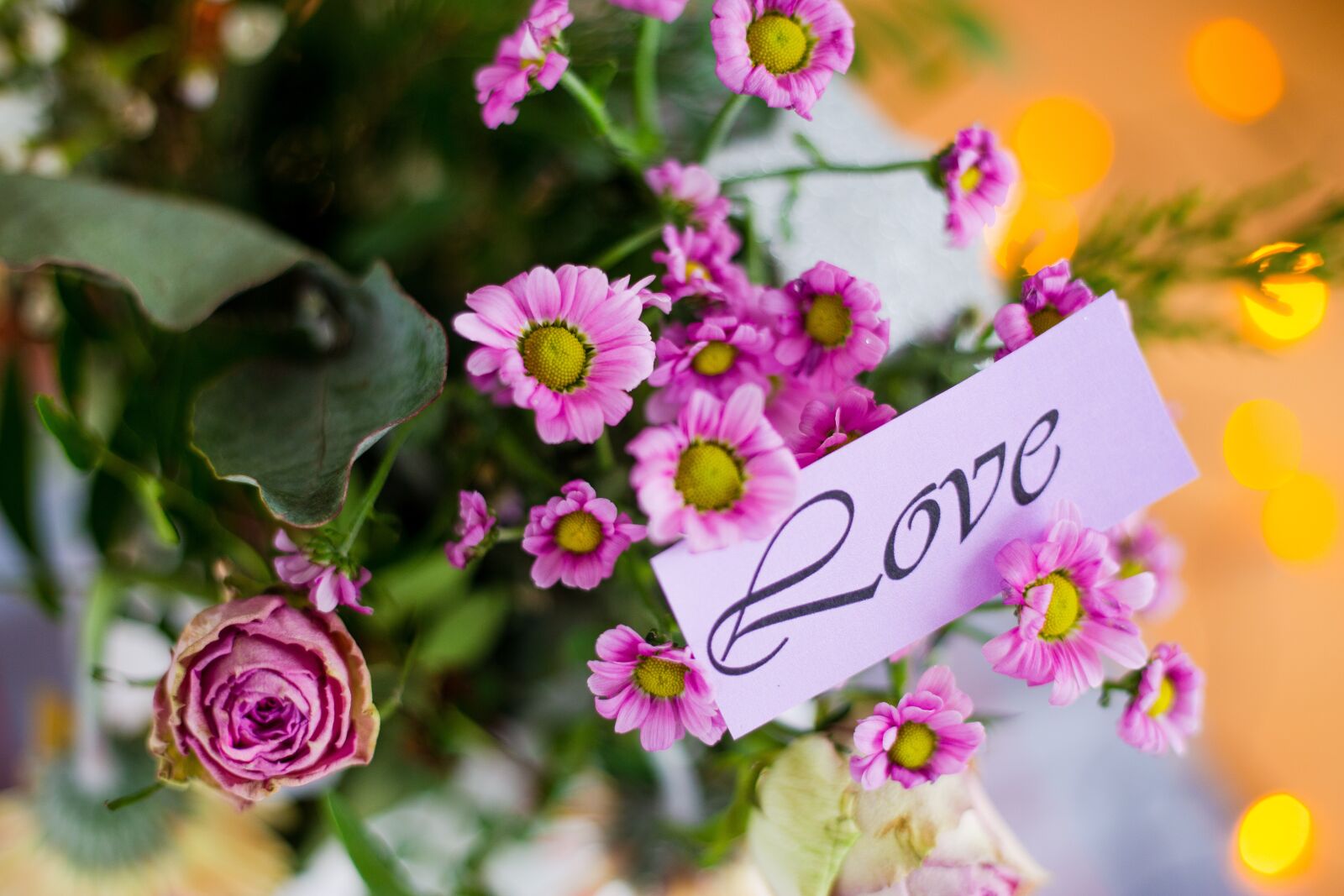 Canon EOS 6D + Canon EF 50mm F1.8 STM sample photo. Love, flowers, valentine's day photography