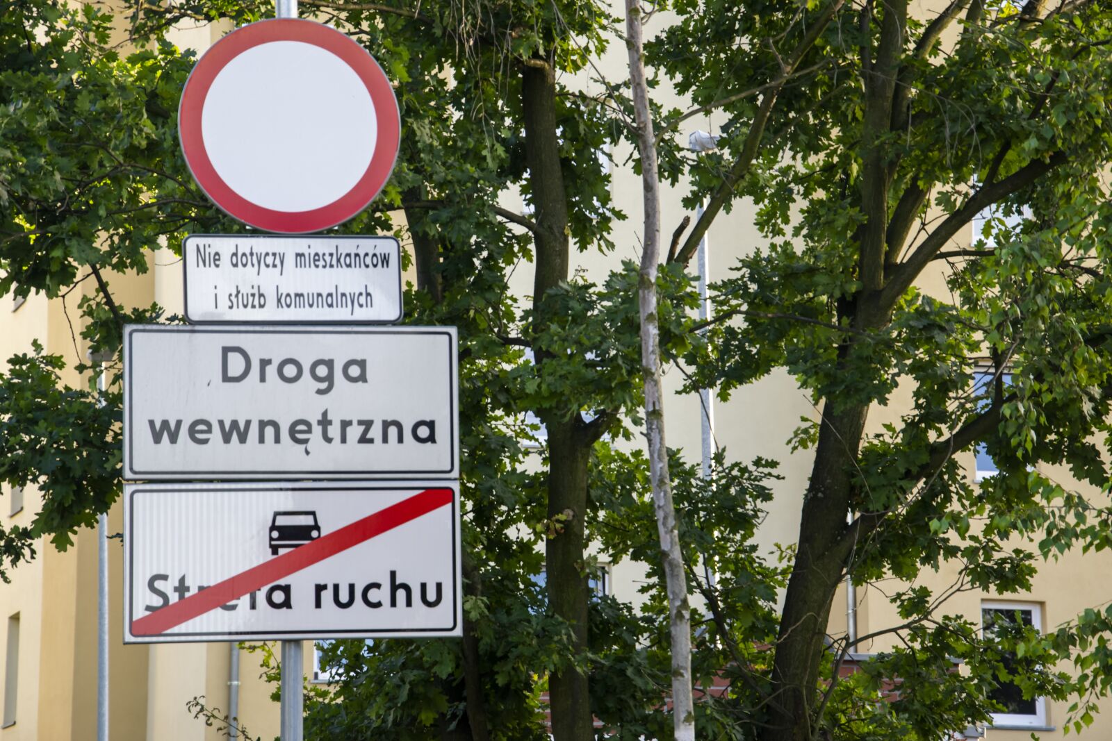 Nikon D5300 sample photo. Road sign, traffic sign photography