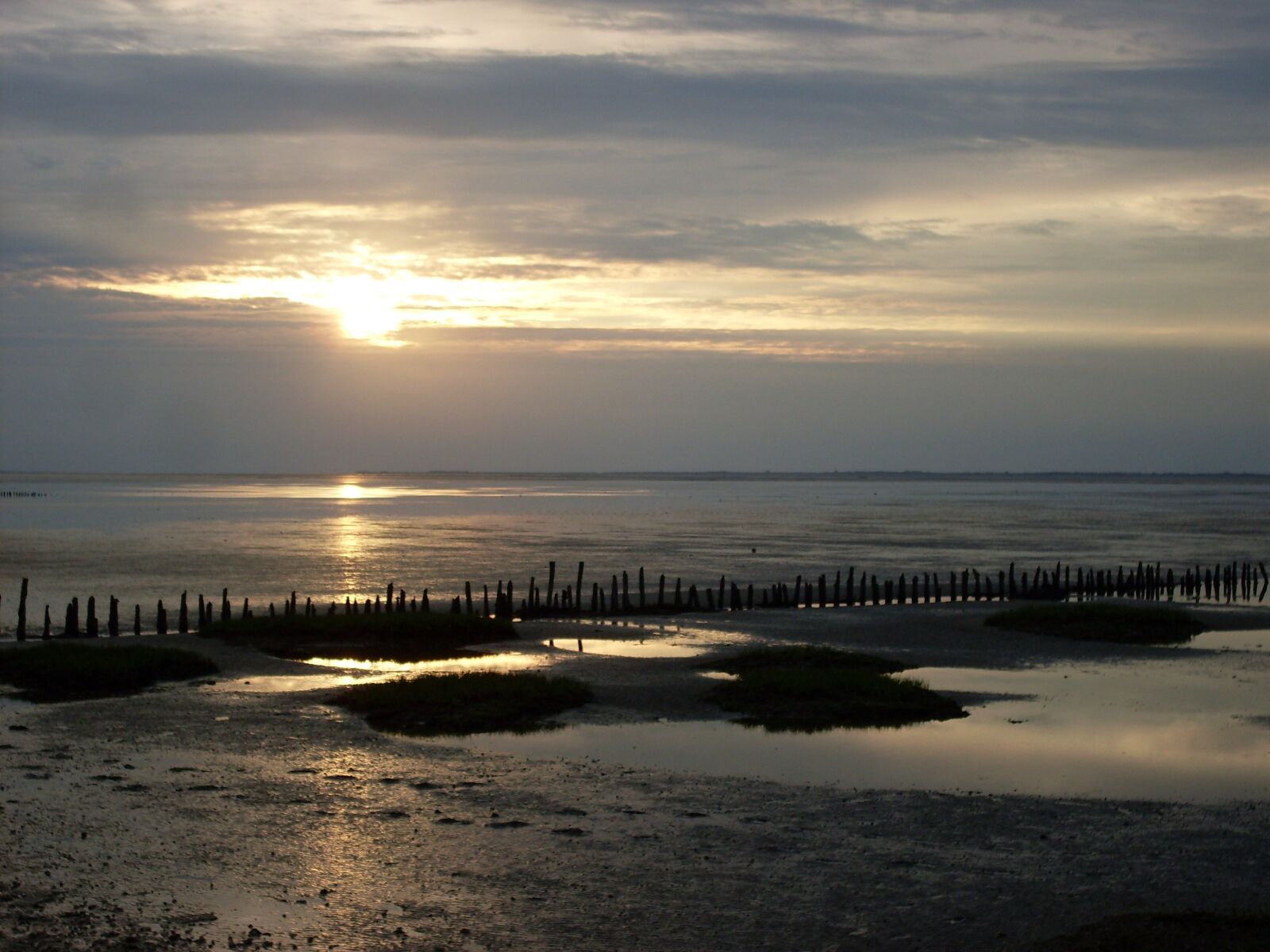 Samsung KENOX S760  / Samsung S760 sample photo. Sunset, beach, ebb photography
