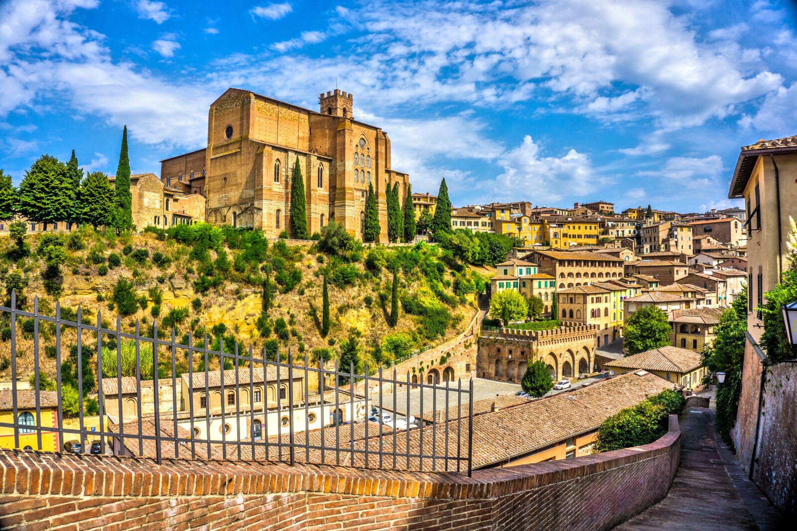 Sony a6000 sample photo. Siena, tuscany, italy photography