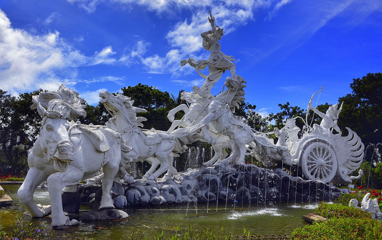 Nikon D5100 sample photo. Significant, sculpture, warriors photography