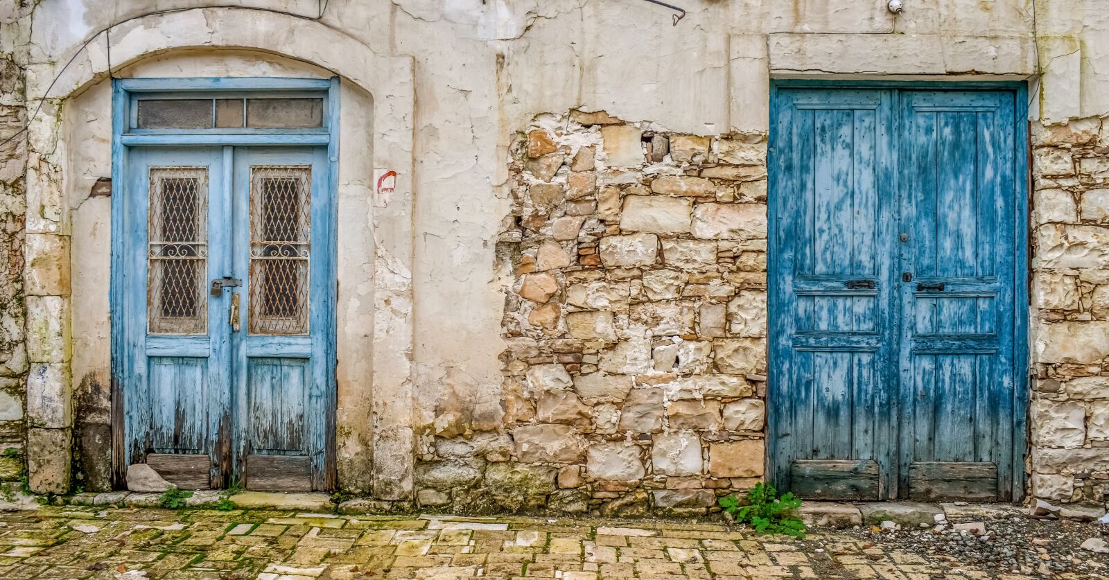 Nikon D3300 sample photo. Doors, fa ade, old photography