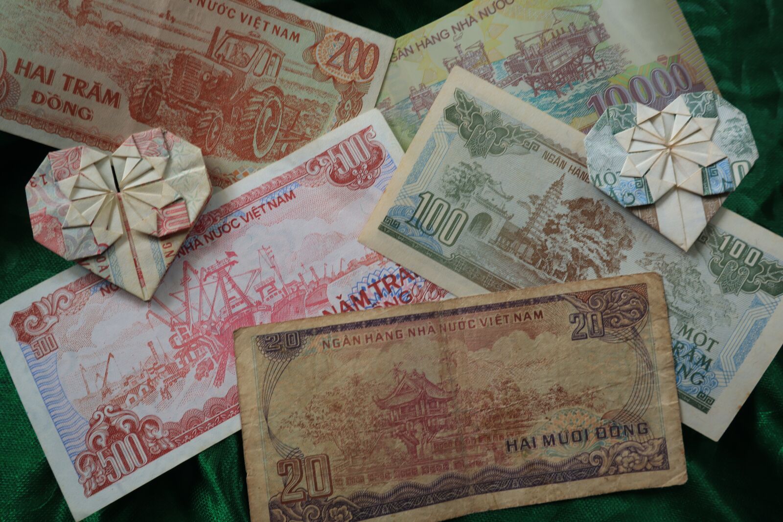 Canon EOS M50 (EOS Kiss M) sample photo. Money, vietnam, thunderstorm photography