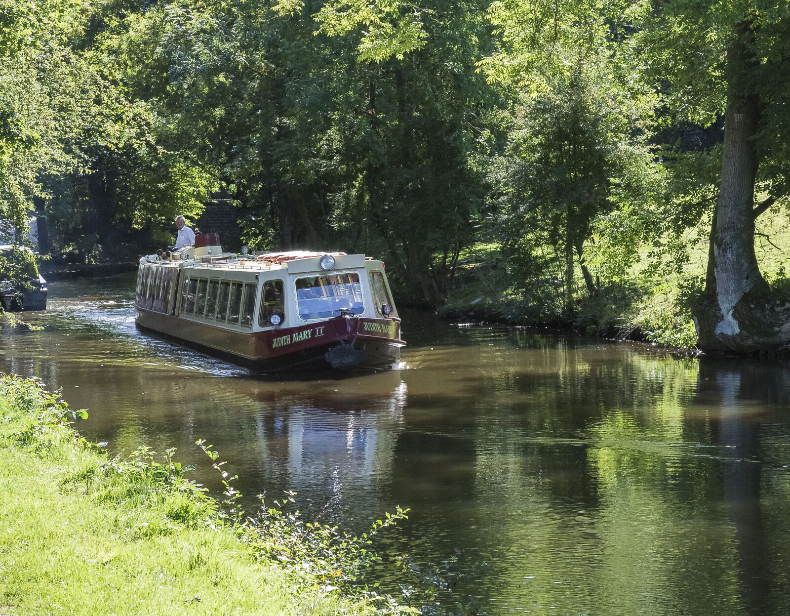 Canon EOS 5D Mark III sample photo. Canal, waterway, boat photography