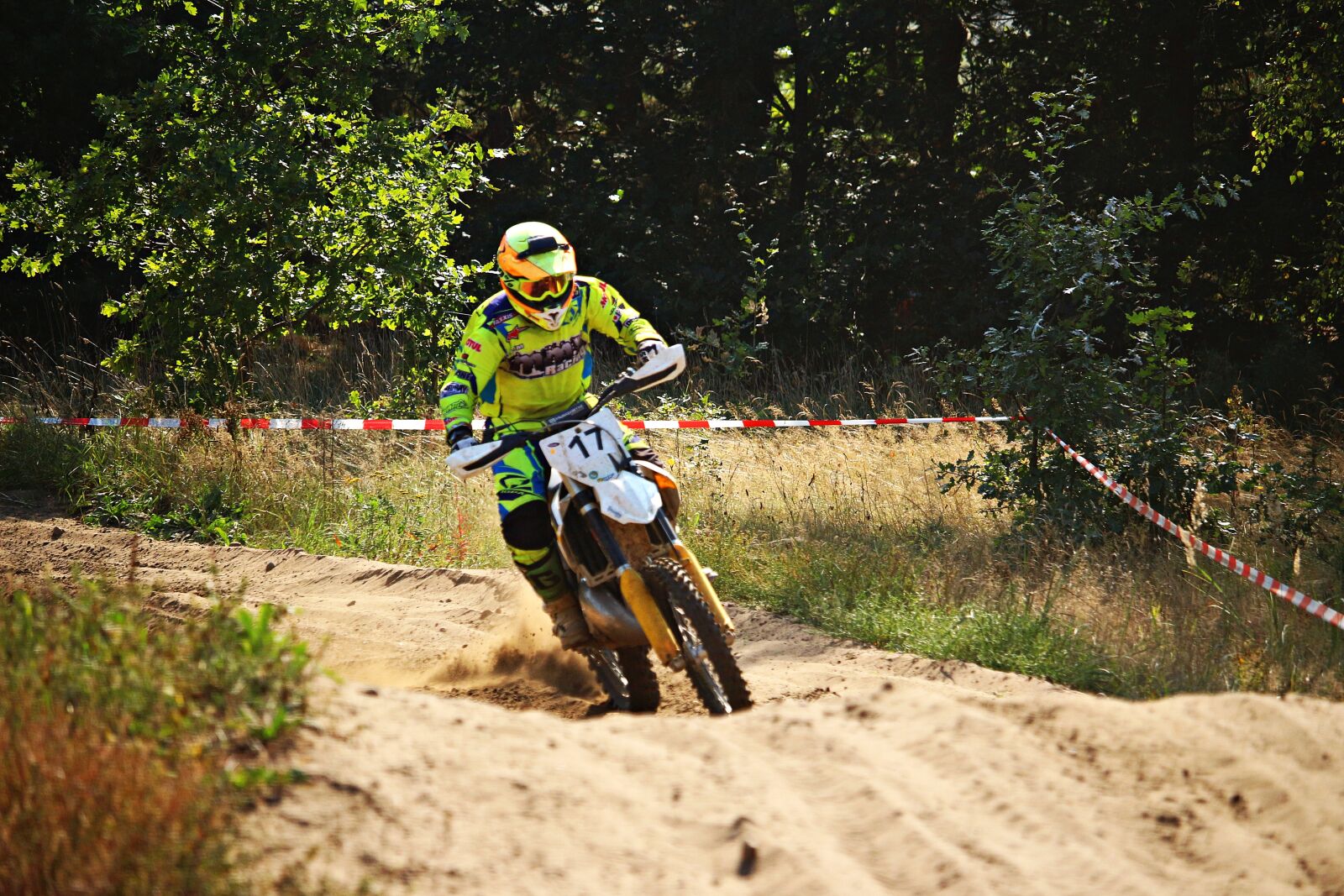 Canon EOS 100D (EOS Rebel SL1 / EOS Kiss X7) sample photo. Motocross, enduro, cross photography