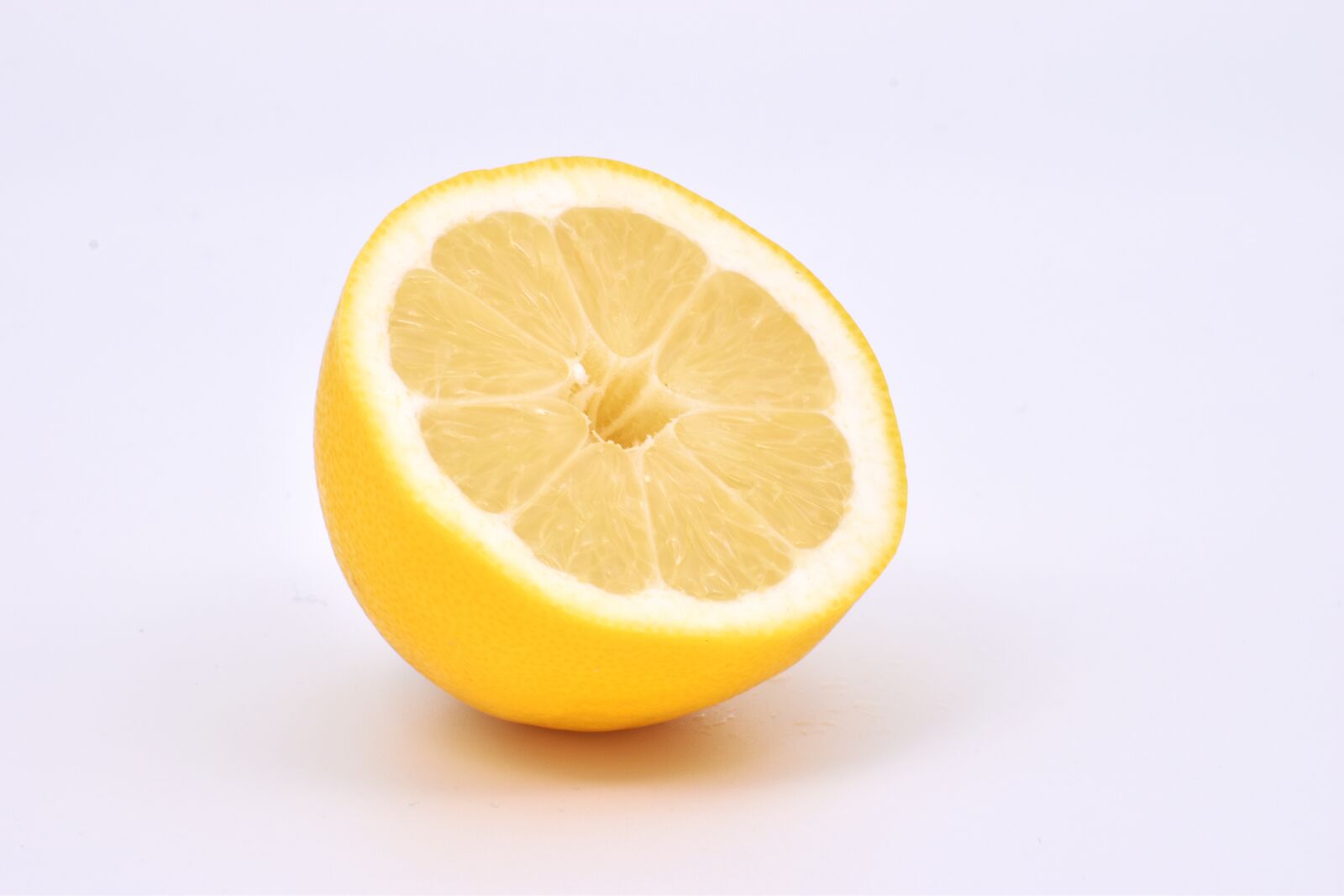 Nikon D5600 sample photo. Lemon, half, fresh photography