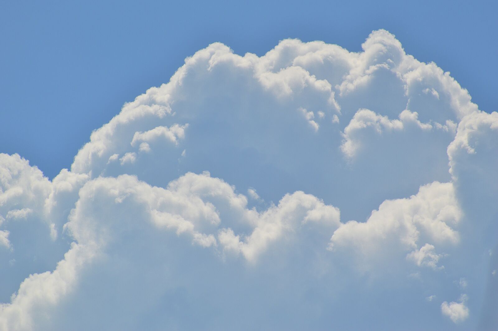 Nikon D3200 sample photo. Cumulus clouds, sky, white photography