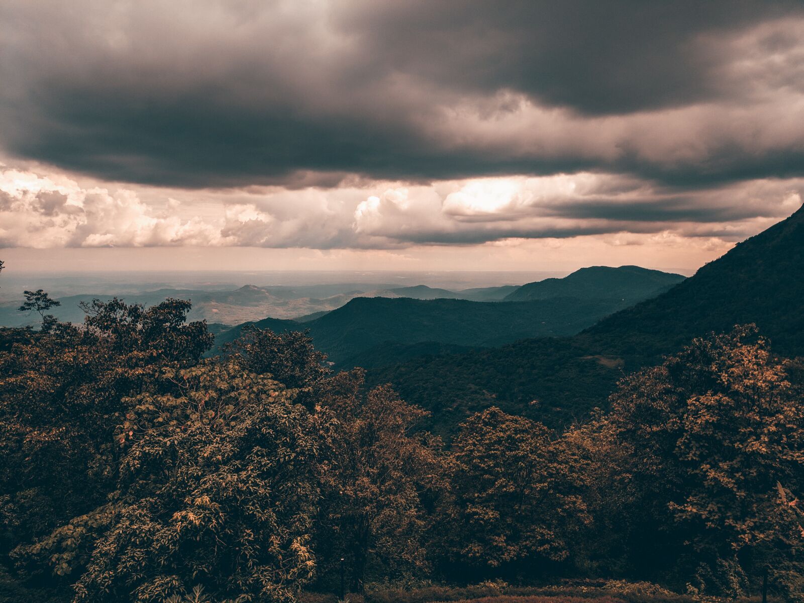 Xiaomi POCO F1 sample photo. Landscape, clouds, mountains photography