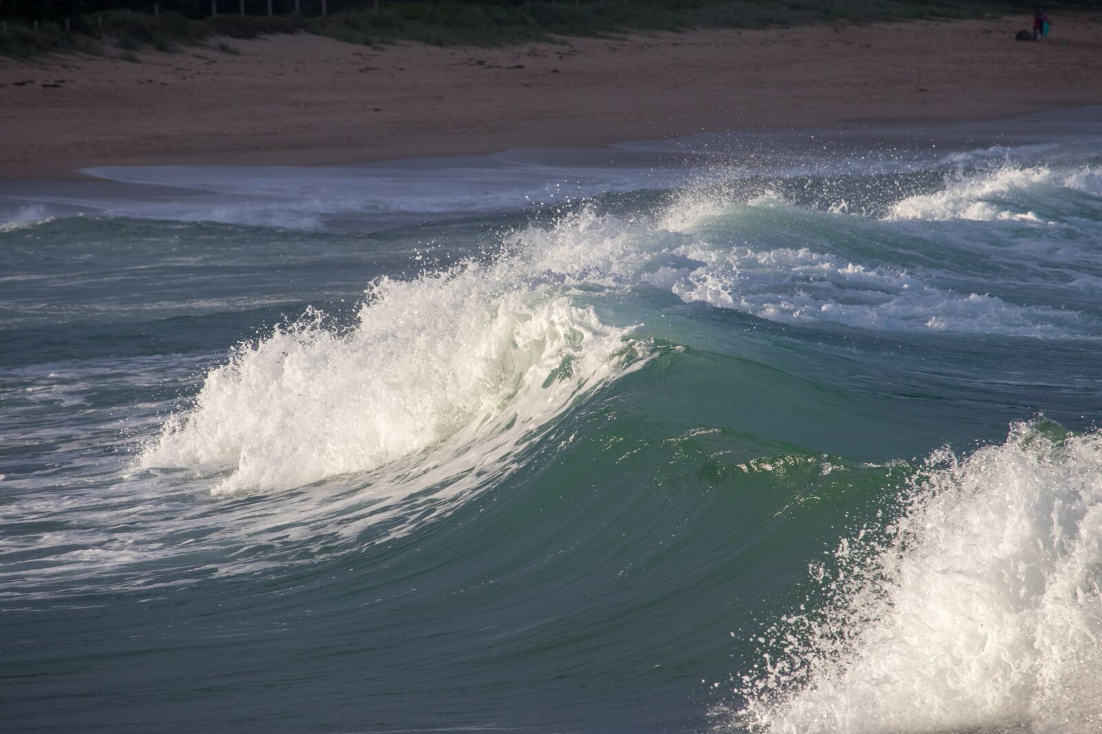 Canon EOS 200D (EOS Rebel SL2 / EOS Kiss X9) sample photo. Surf, sea, wave photography