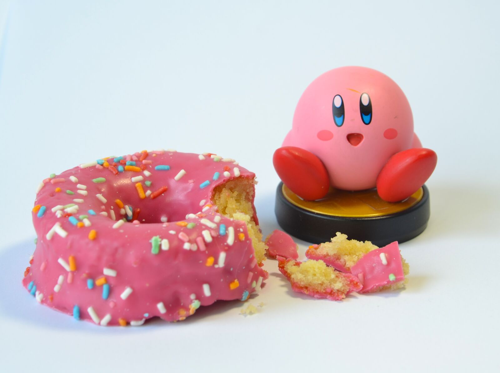 Nikon D3100 sample photo. Pink, rosa, donuts photography