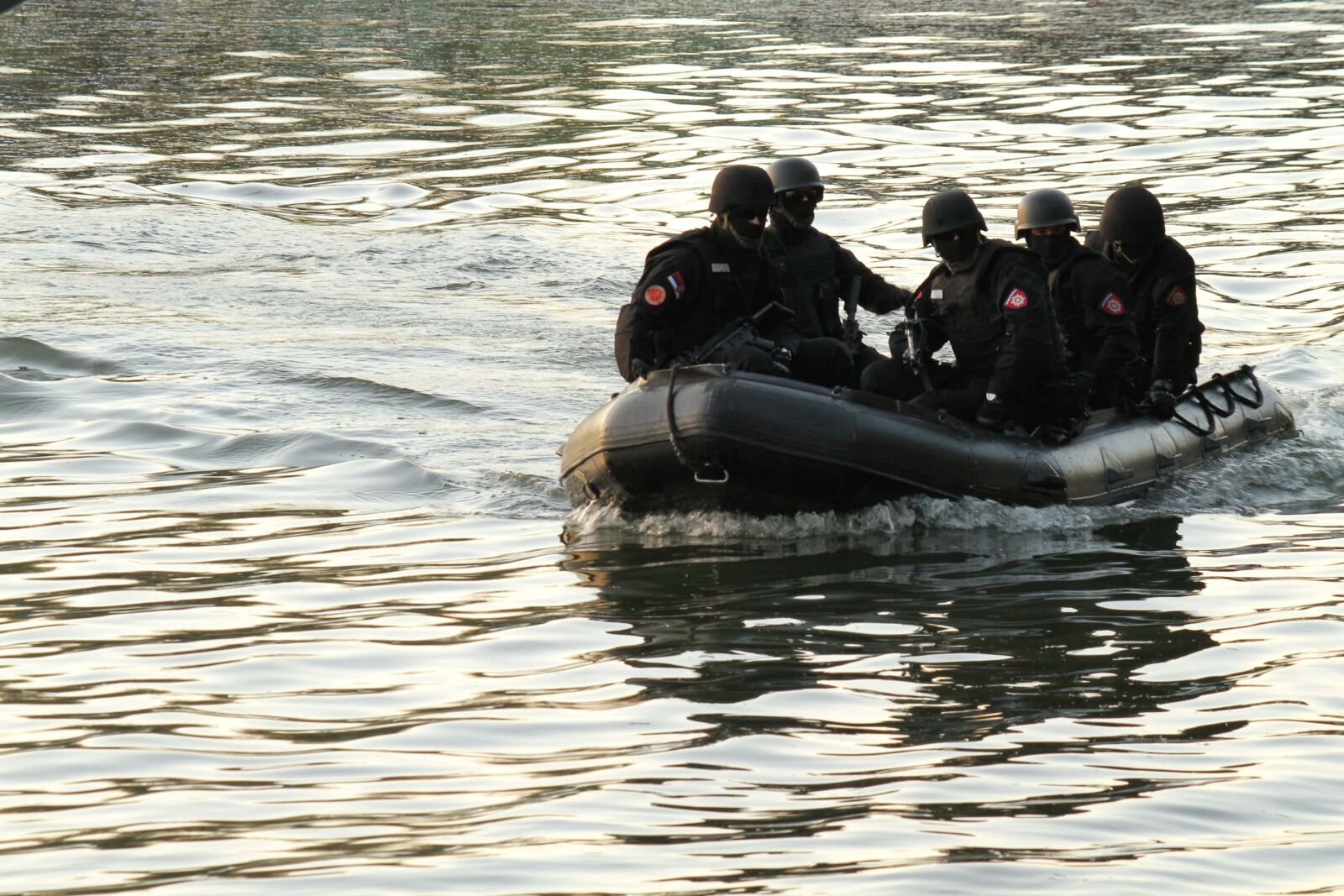 Canon EOS 7D + Canon EF-S 55-250mm F4-5.6 IS sample photo. Patrol boat, military, law photography