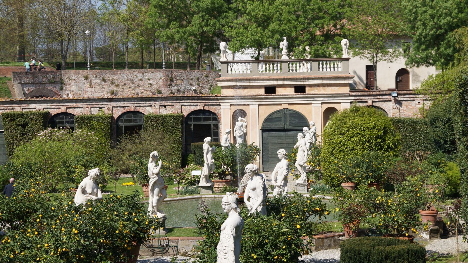 Sony SLT-A37 sample photo. Statues, italian, sculpture photography