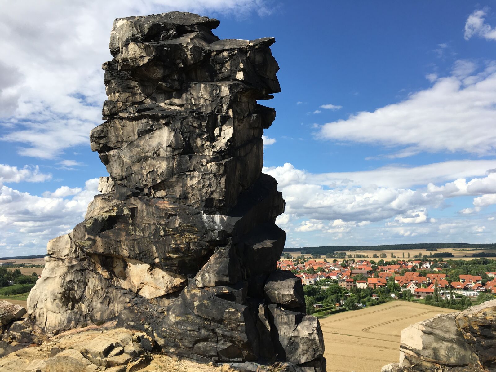 Apple iPhone 6s sample photo. Devil's wall, rock, cliff photography