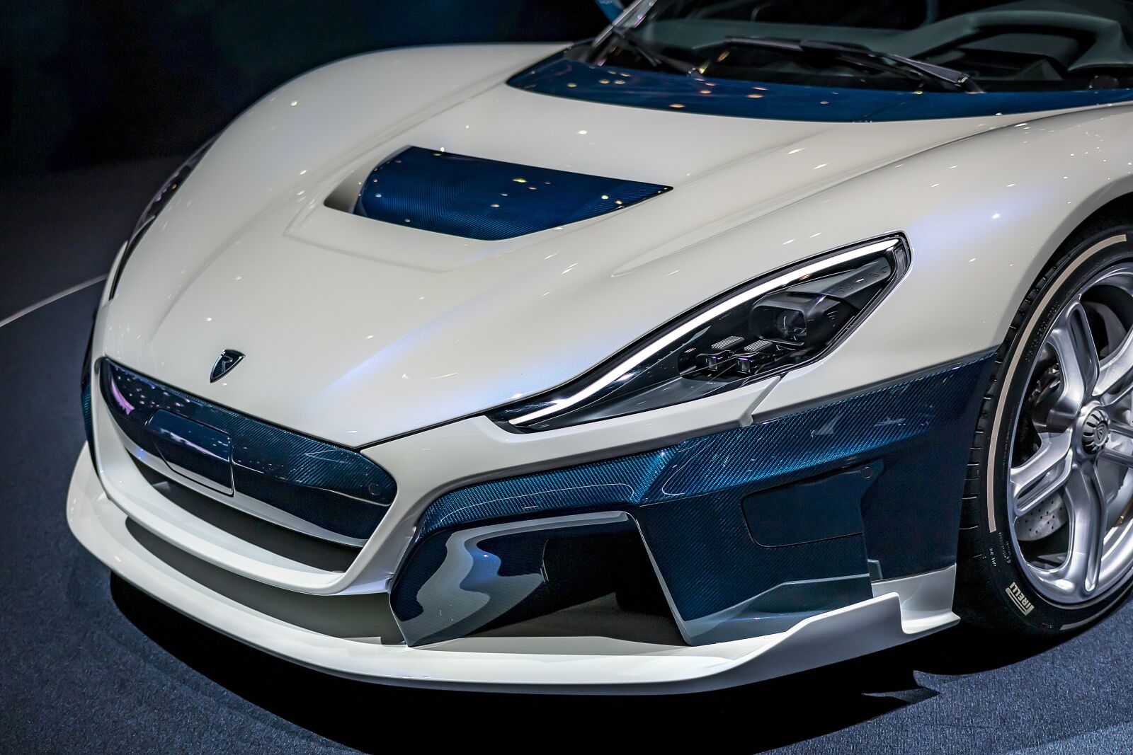 Canon EOS 70D sample photo. Sport, car, luxury photography