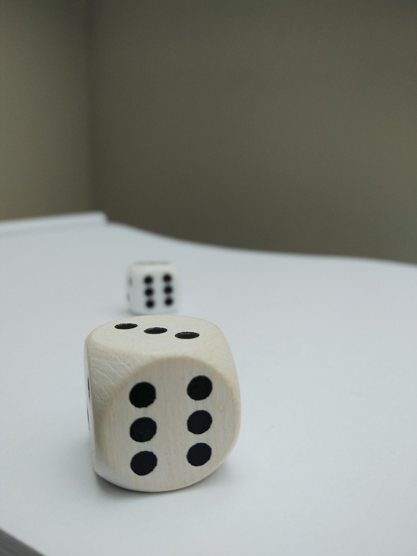OnePlus ONE E1003 sample photo. Cube, gambling, gamble photography