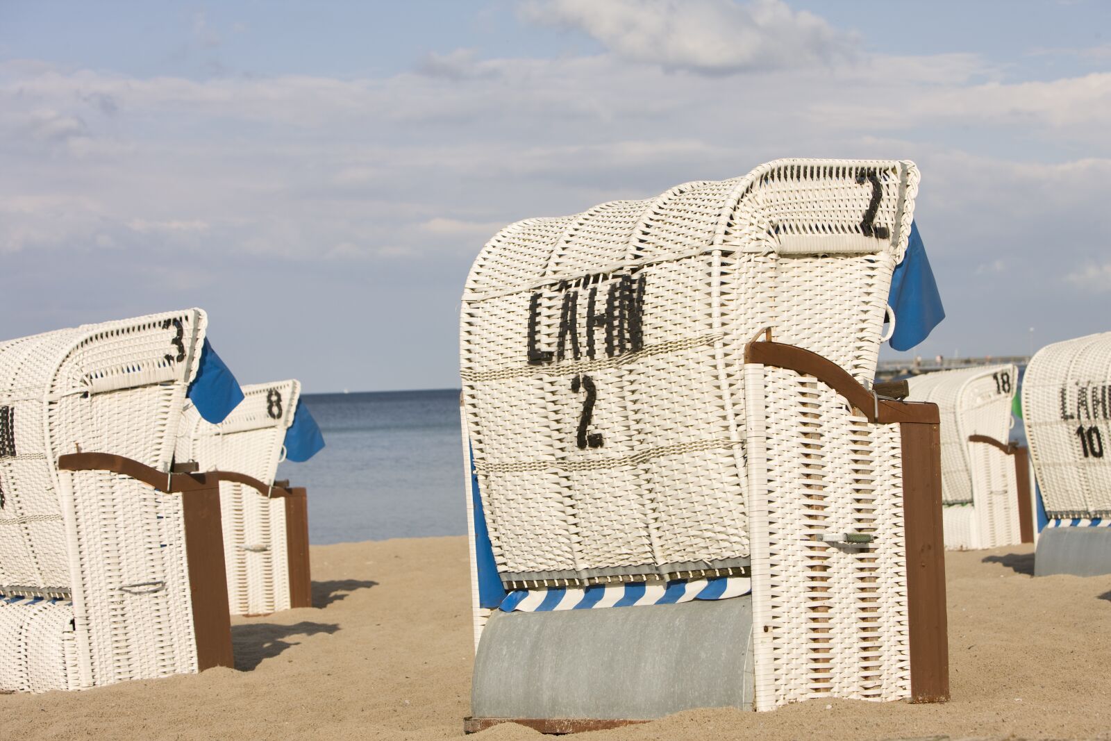 Canon EOS-1Ds Mark III sample photo. Beach chair, beach, sea photography