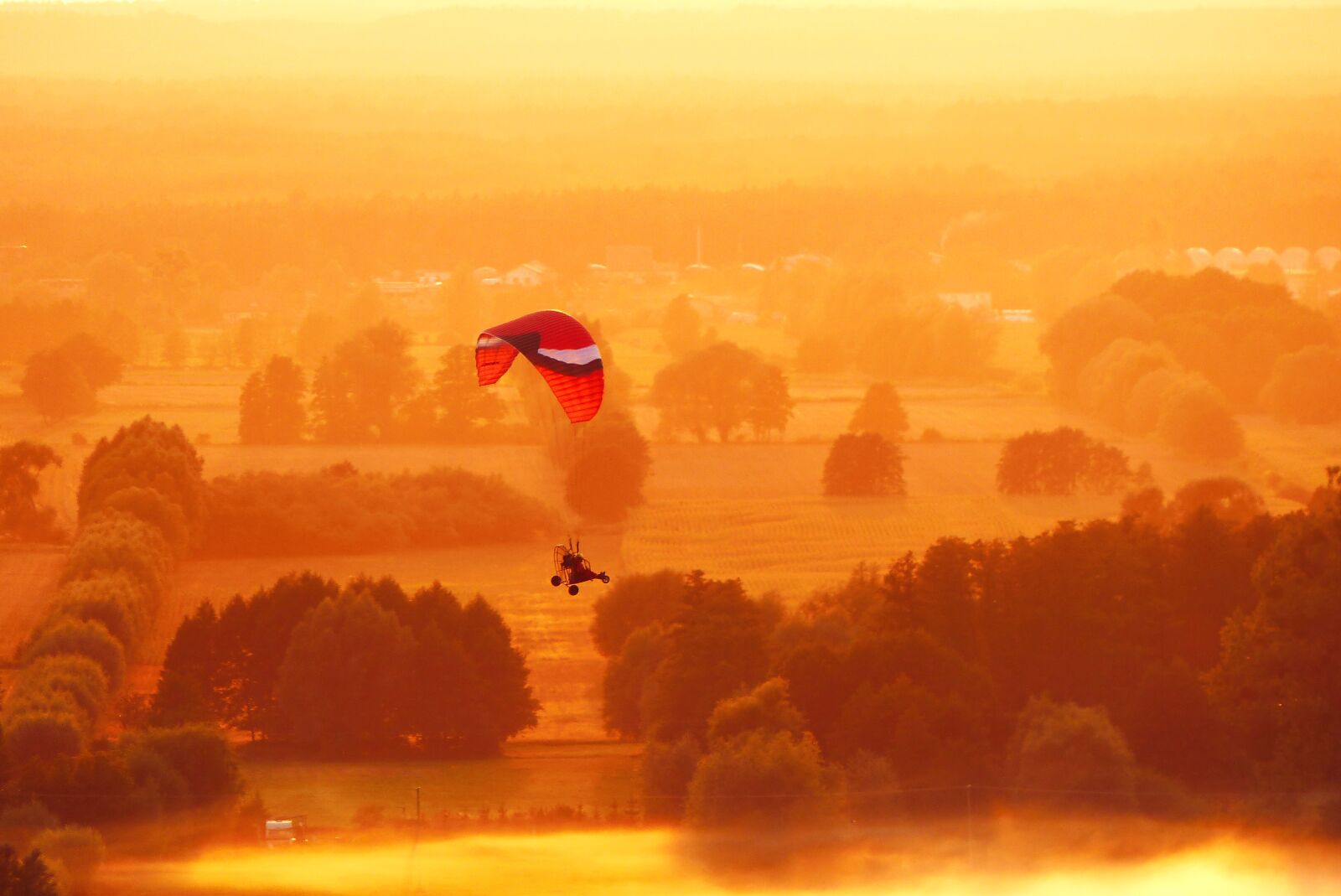 Panasonic Lumix DMC-FZ200 sample photo. Paraglider, landscape, fly photography