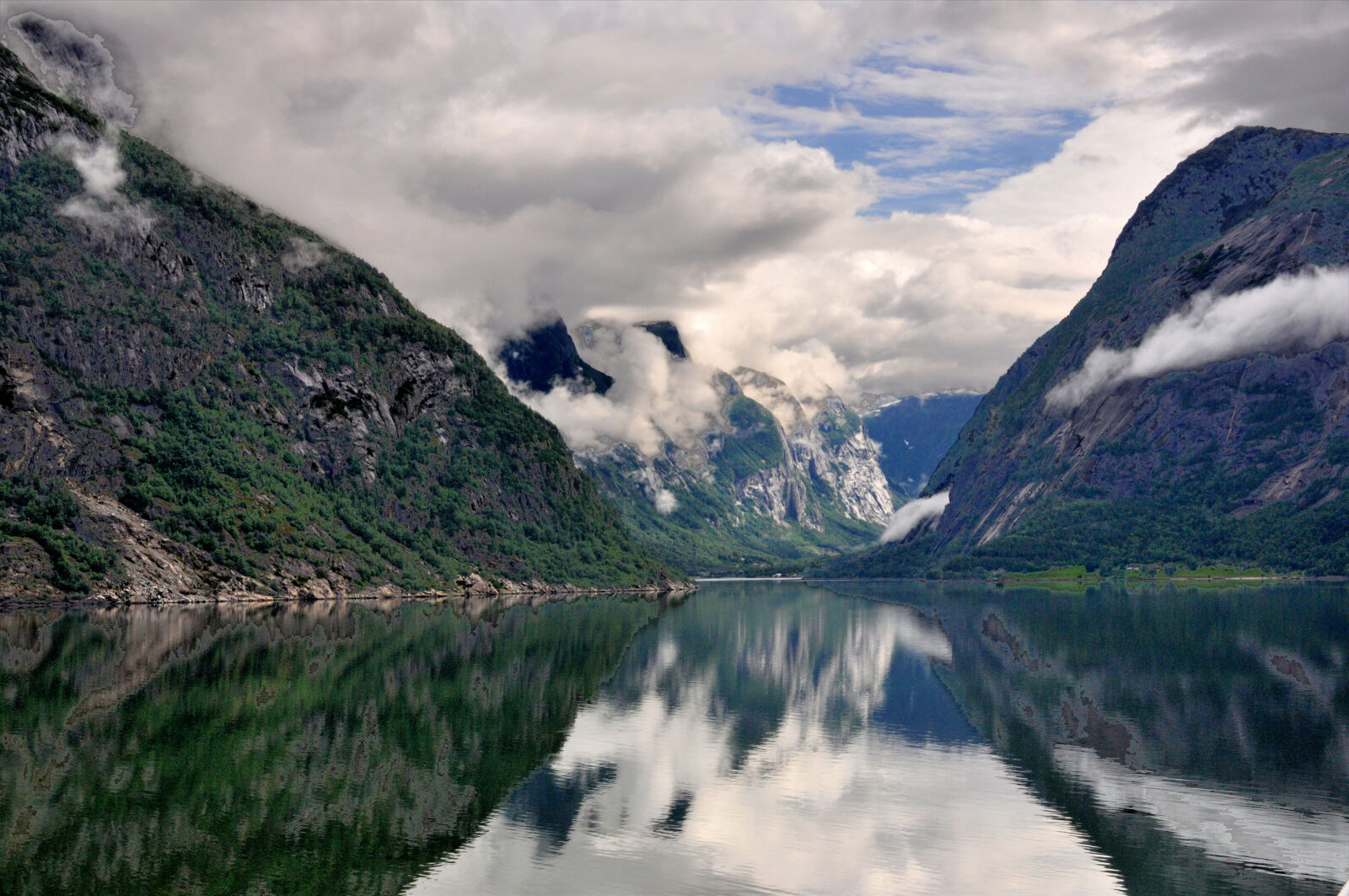 Nikon D90 sample photo. Clouds, daylight, fjord, hd photography