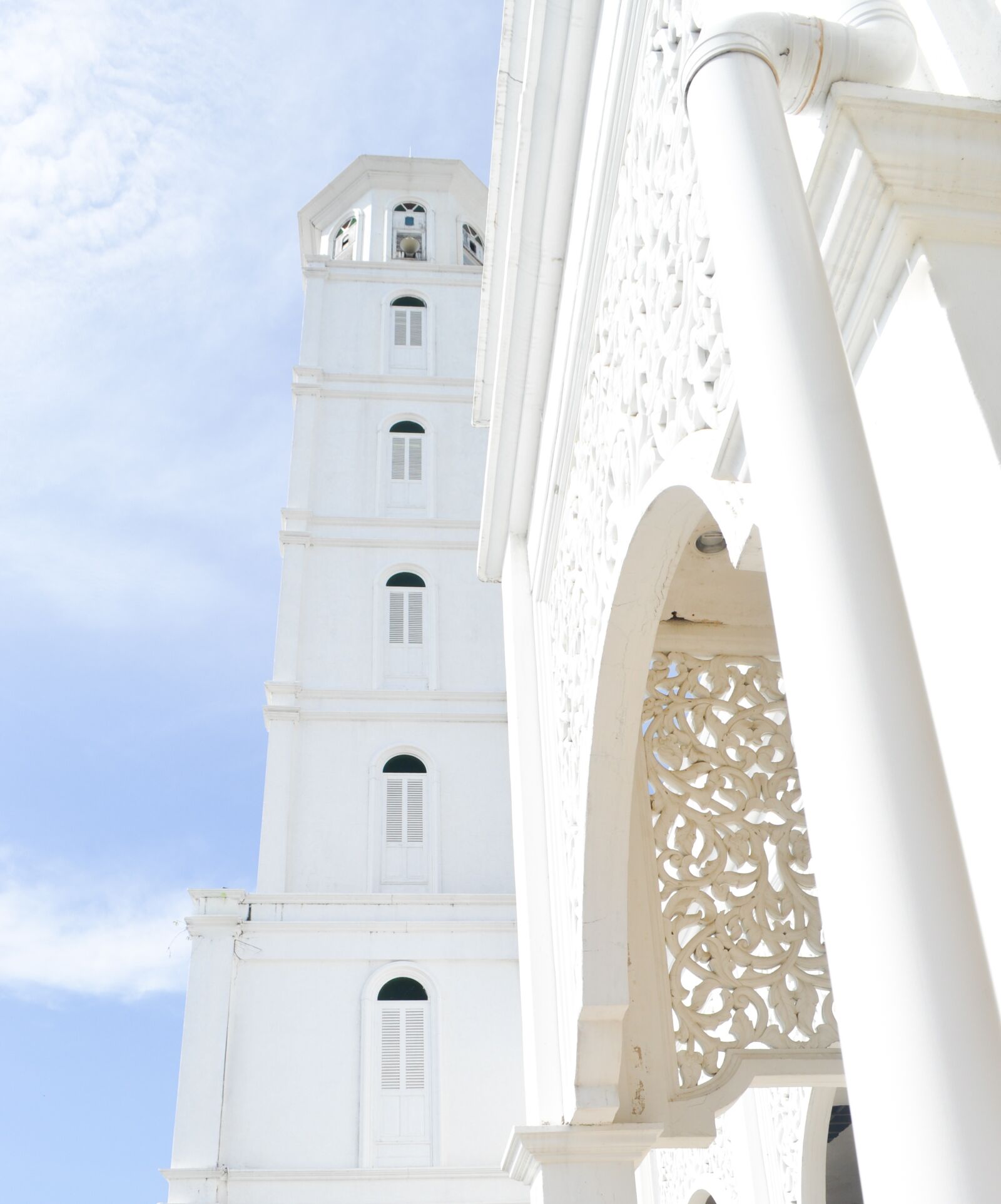 Nikon D5000 sample photo. White, mosque, ar photography