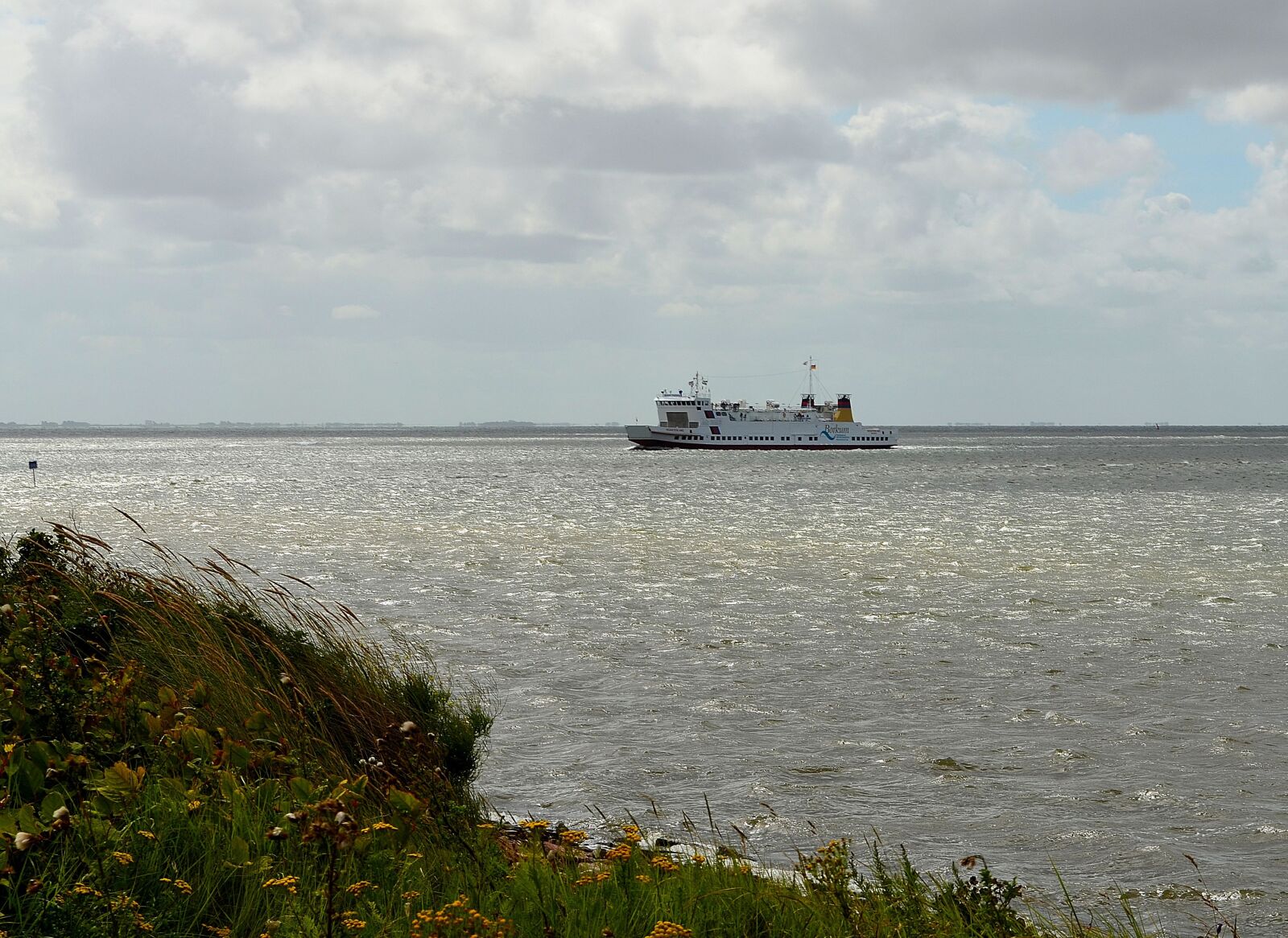Nikon D5100 sample photo. Ferry, car ferry, borkum photography