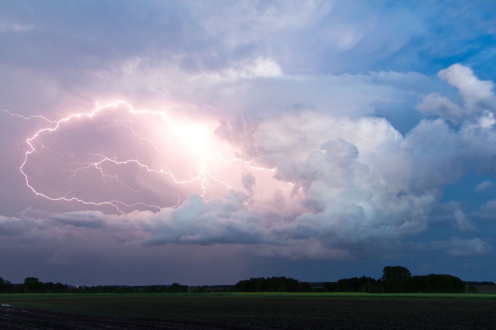 Canon EF-S 17-85mm F4-5.6 IS USM sample photo. Thunderstorm, storm, flash photography