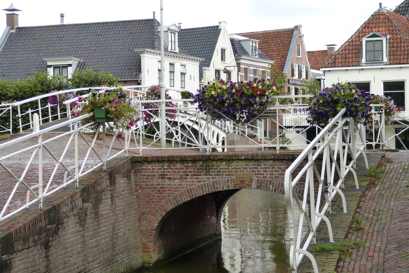 Panasonic Lumix DMC-FZ150 sample photo. Bridge, vacations, netherlands photography