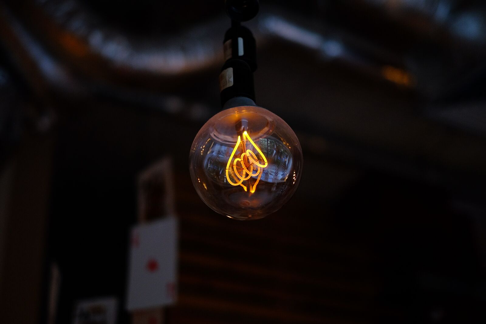 Fujifilm X-T10 + Fujifilm XF 35mm F1.4 R sample photo. Black, brass, bright photography