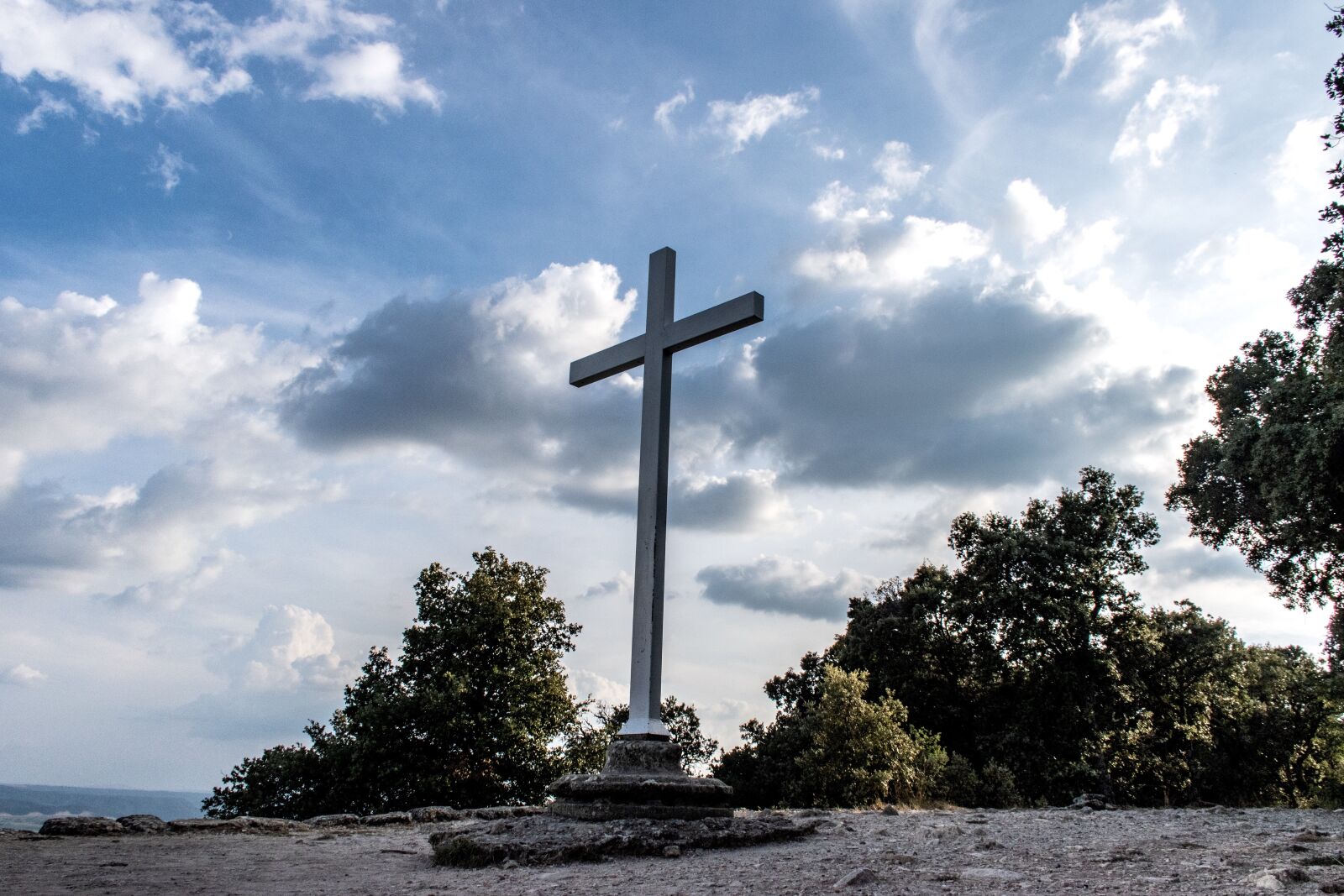 Nikon D5600 sample photo. Ganagobie, cross, symbol photography