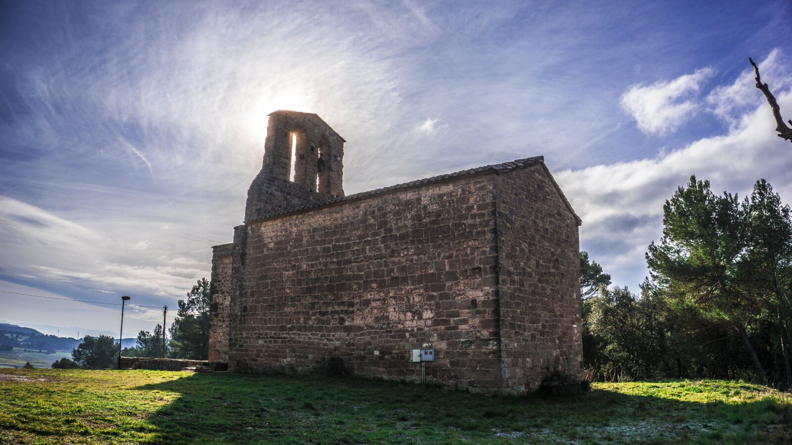 Sony E 16-50mm F3.5-5.6 PZ OSS sample photo. Outdoors, architecture, old photography