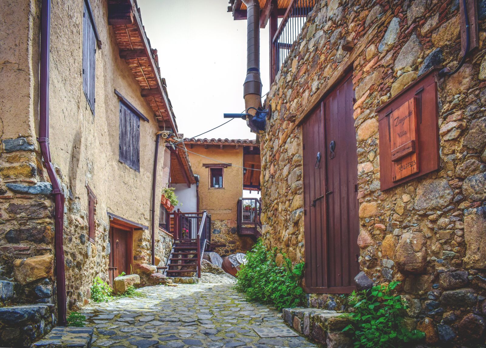 Nikon D3300 sample photo. Street, backstreet, old houses photography