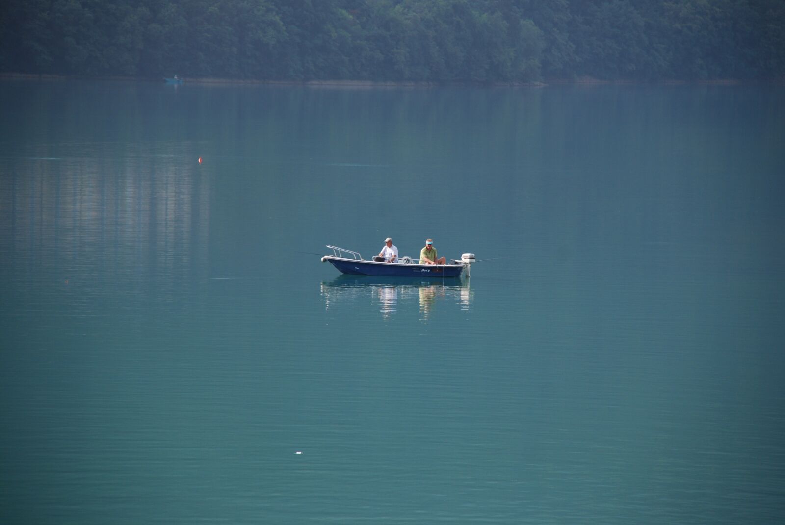 Nikon D40X sample photo. Lake, boat, fishing photography