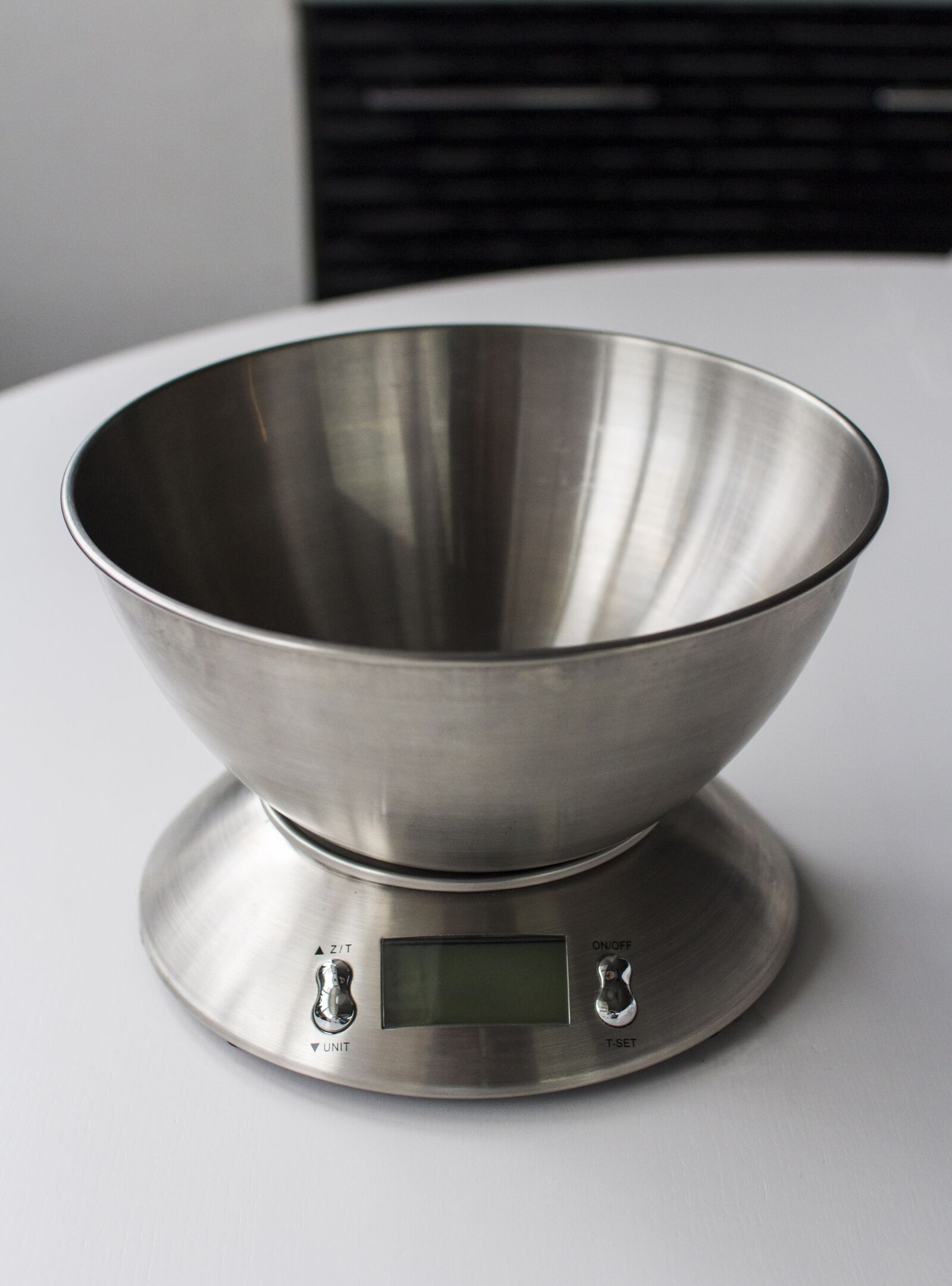 Canon EOS 60D sample photo. Scale, weight, measurement photography