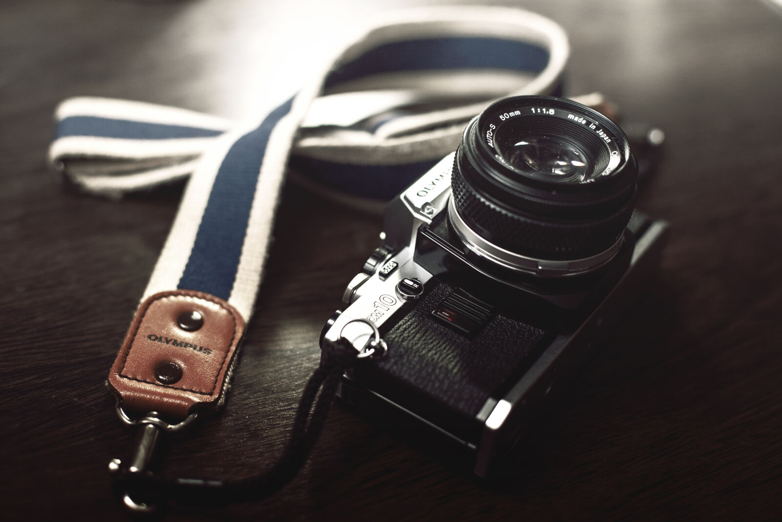 Canon EOS 5D Mark II sample photo. Photography, vintage, technology, photo photography