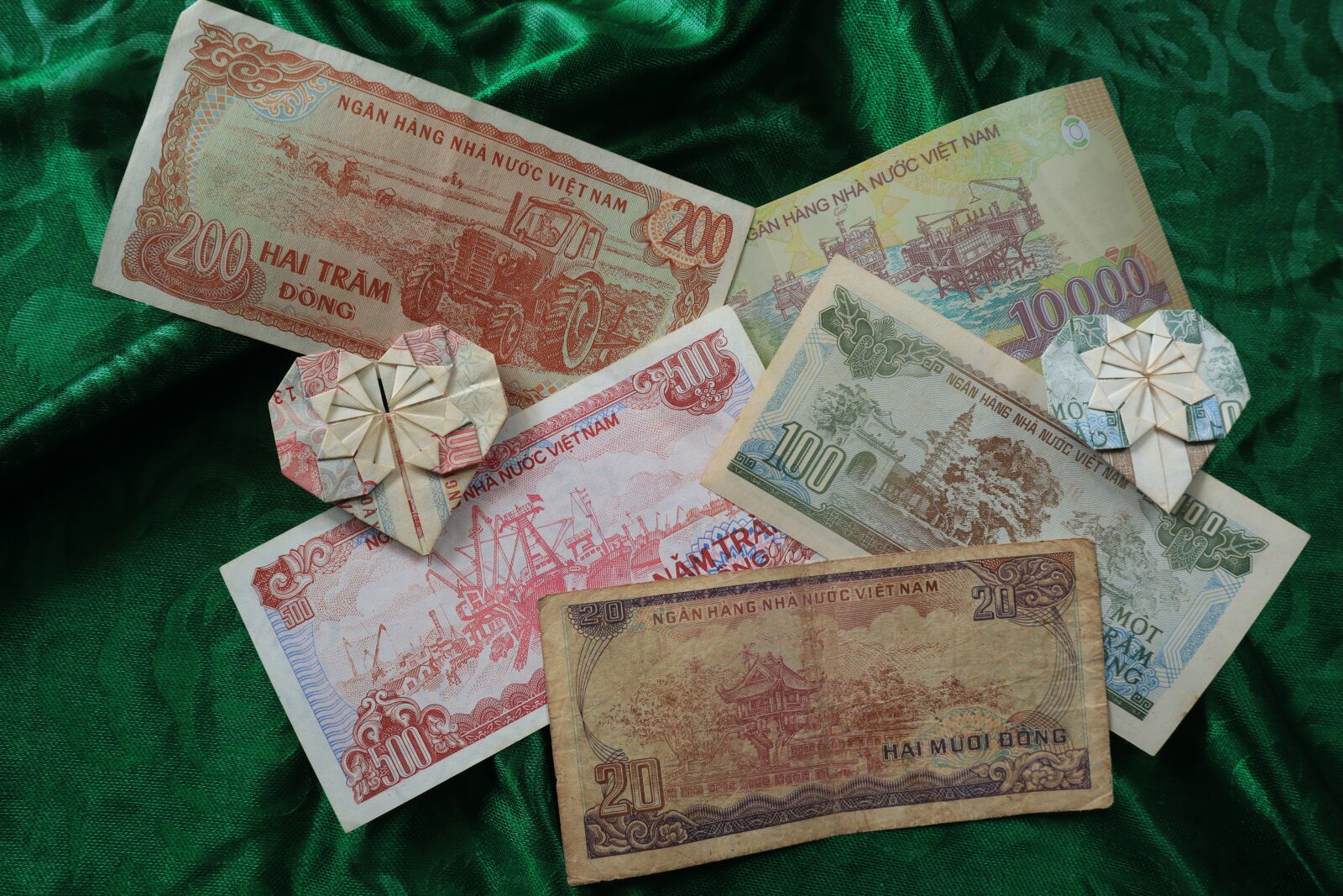 Canon EOS M50 (EOS Kiss M) sample photo. Money, vietnam, thunderstorm photography