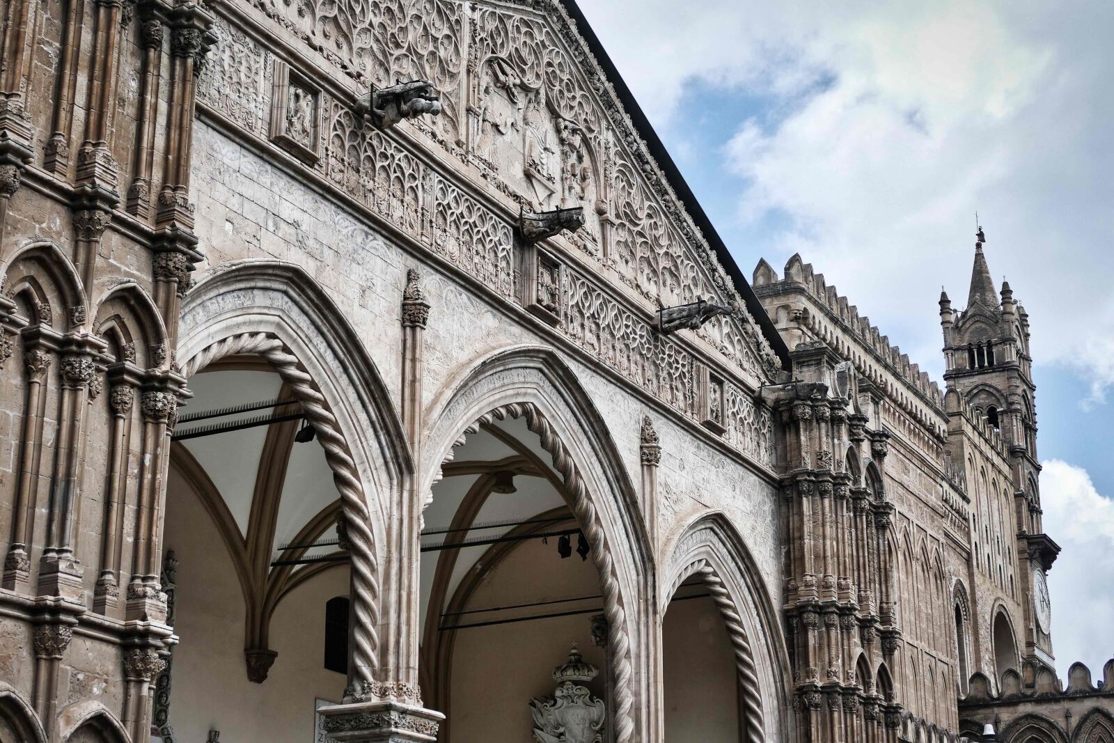 Panasonic Lumix DMC-FZ1000 sample photo. Cathedral, dom, architecture photography
