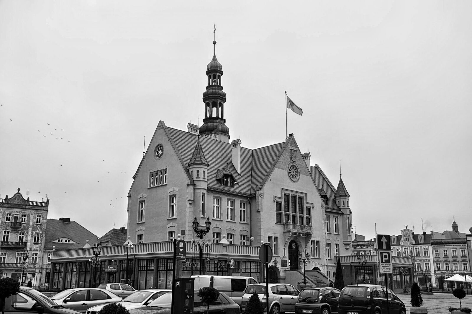 Nikon D90 sample photo. The town hall, the photography