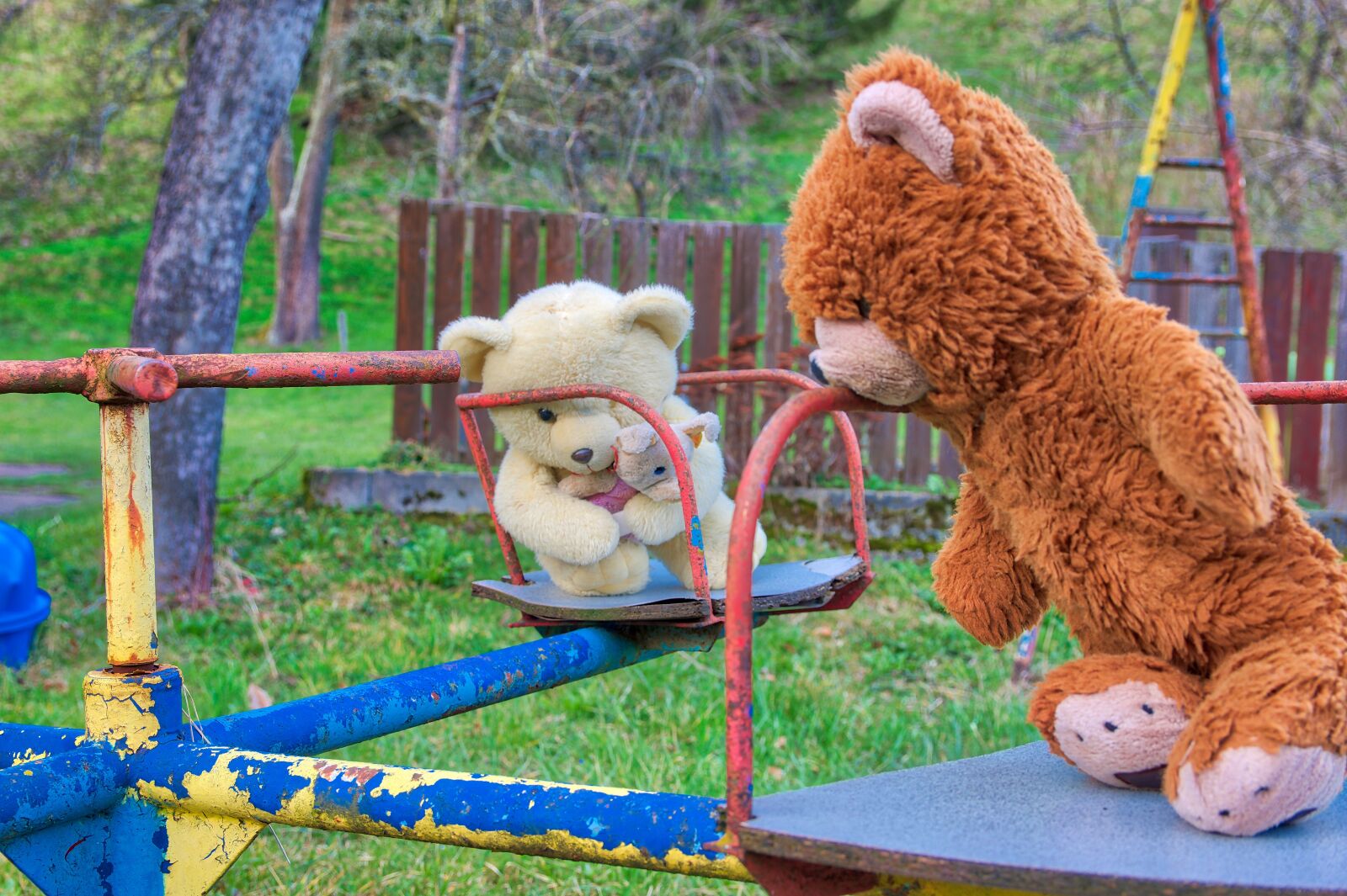 Nikon D5300 sample photo. Carousel, teddy bear, toys photography