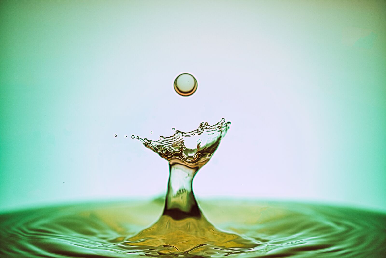 Fujifilm X-T2 + Fujifilm XF 80mm F2.8 R LM OIS WR Macro sample photo. Splash, wave, liquid photography