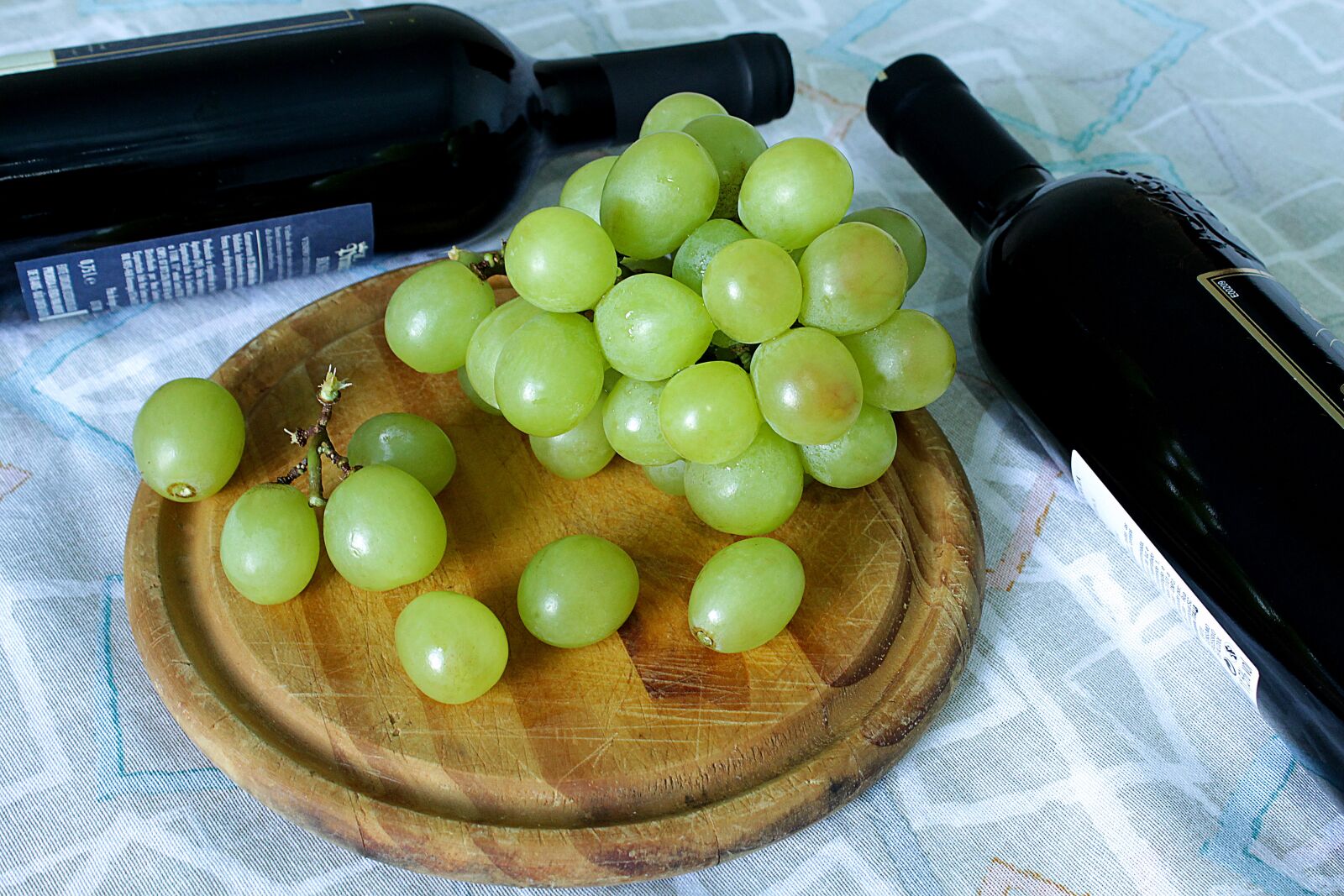 Canon EOS 1100D (EOS Rebel T3 / EOS Kiss X50) sample photo. Grapes, grape italy, wines photography