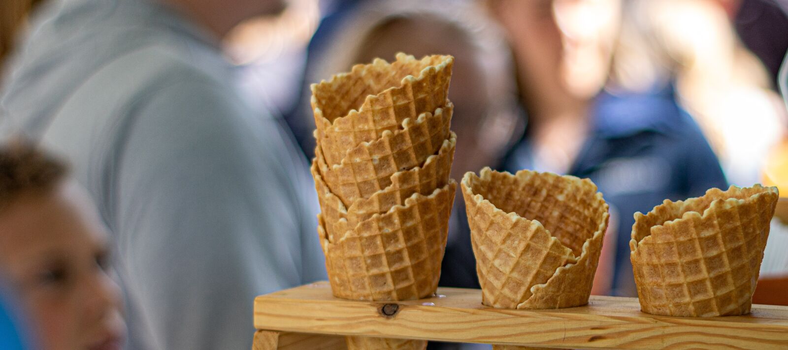 YN50mm f/1.8 II sample photo. Waffle, boy, ice cream photography