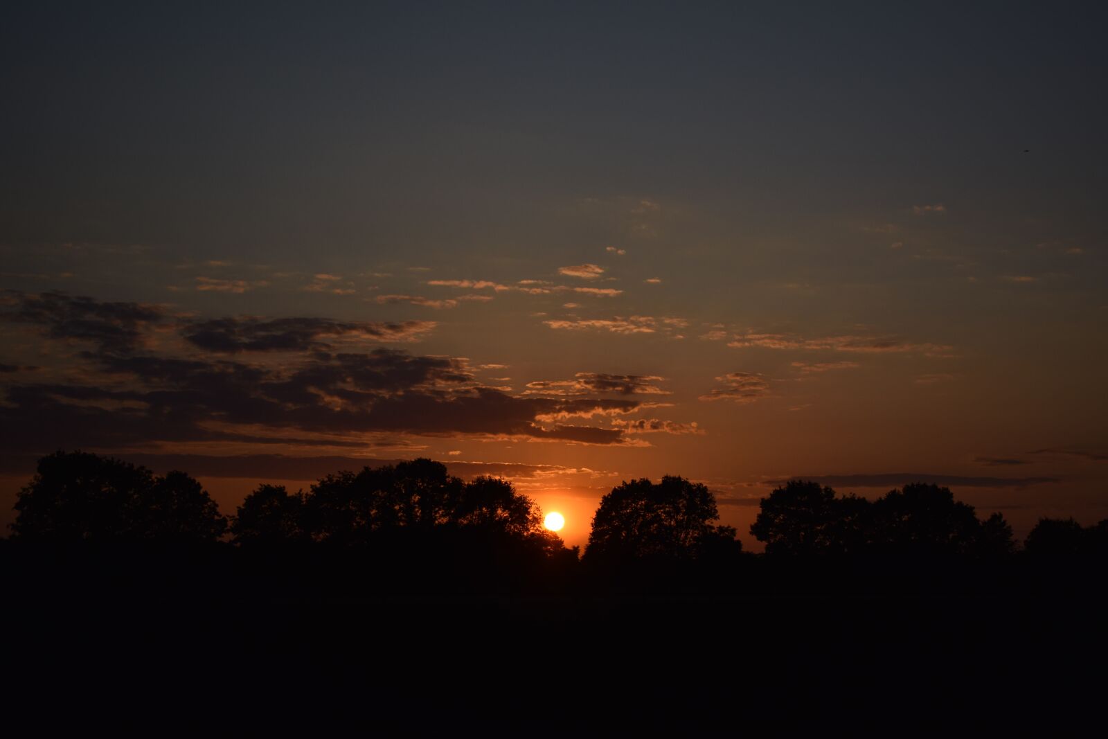 Nikon D3400 sample photo. Clouds, sunset, sun photography