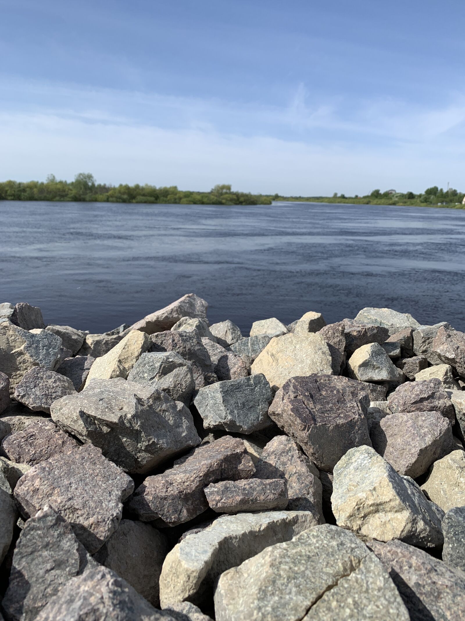 Apple iPhone XR sample photo. Tyumen, summer, quay photography