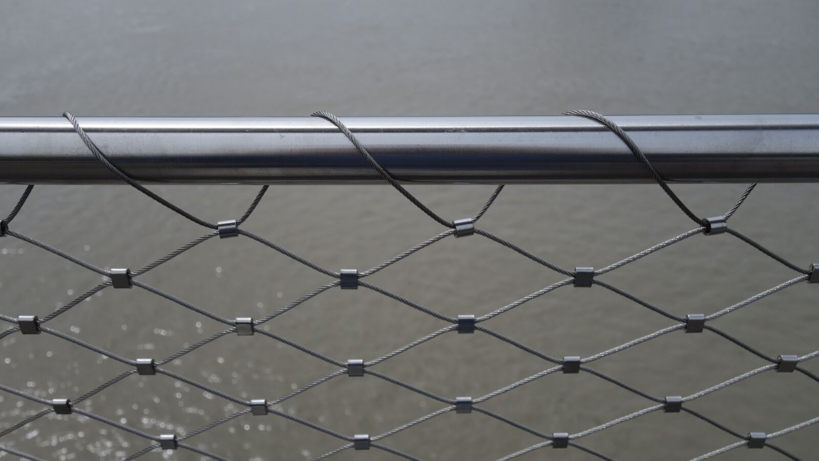 Sony Cyber-shot DSC-RX100 II sample photo. Wire, tube, railing photography