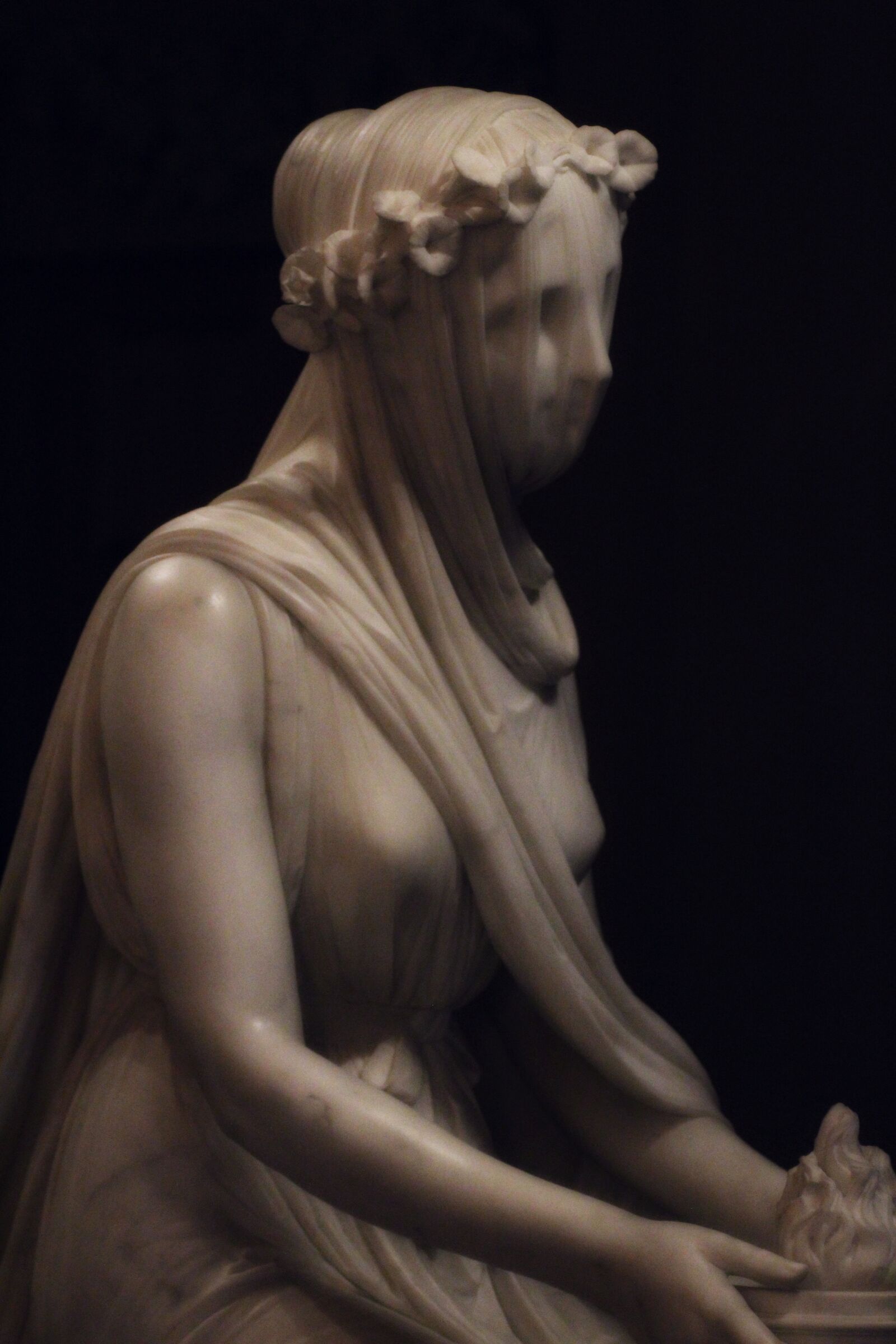 Canon EOS 1300D (EOS Rebel T6 / EOS Kiss X80) sample photo. Veiled, vestal virgin, marble photography