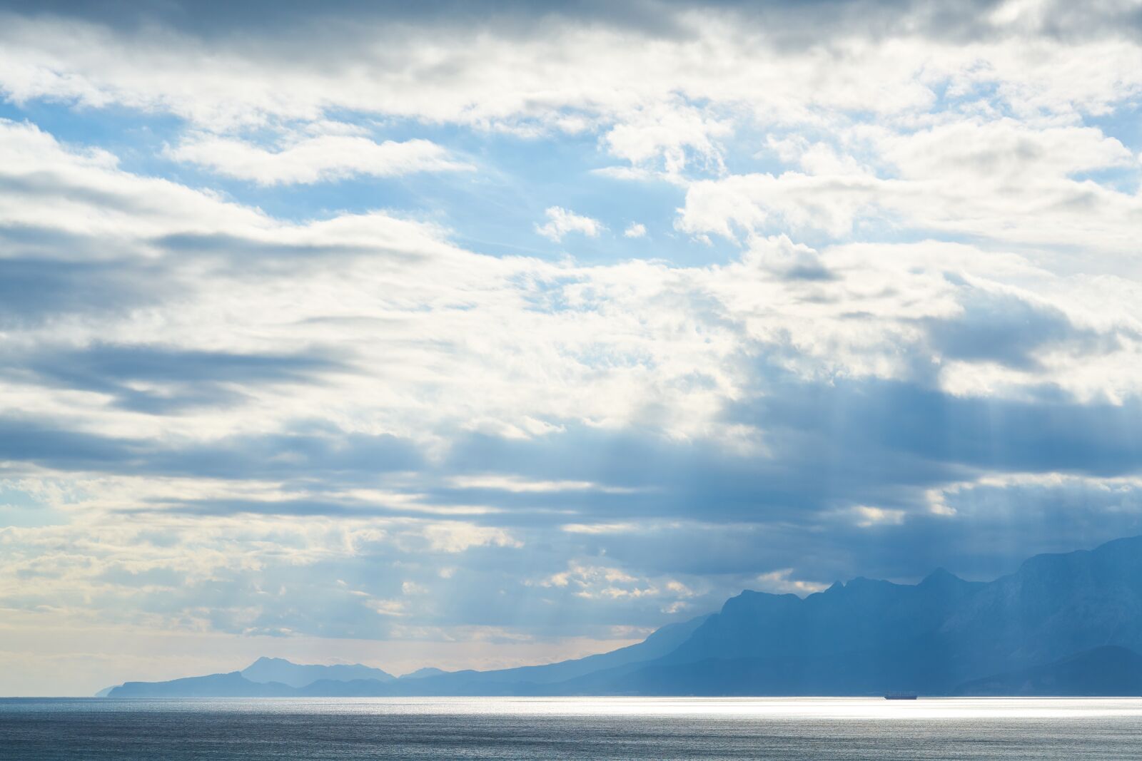 Sigma 85mm F1.4 DG HSM Art sample photo. Landscape, marine, water photography