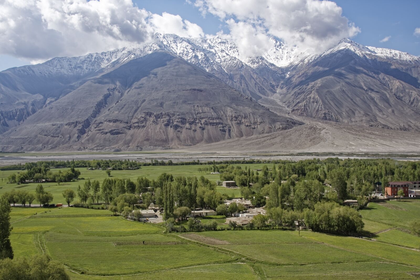 Nikon D500 sample photo. Tajikistan, vrang, village photography