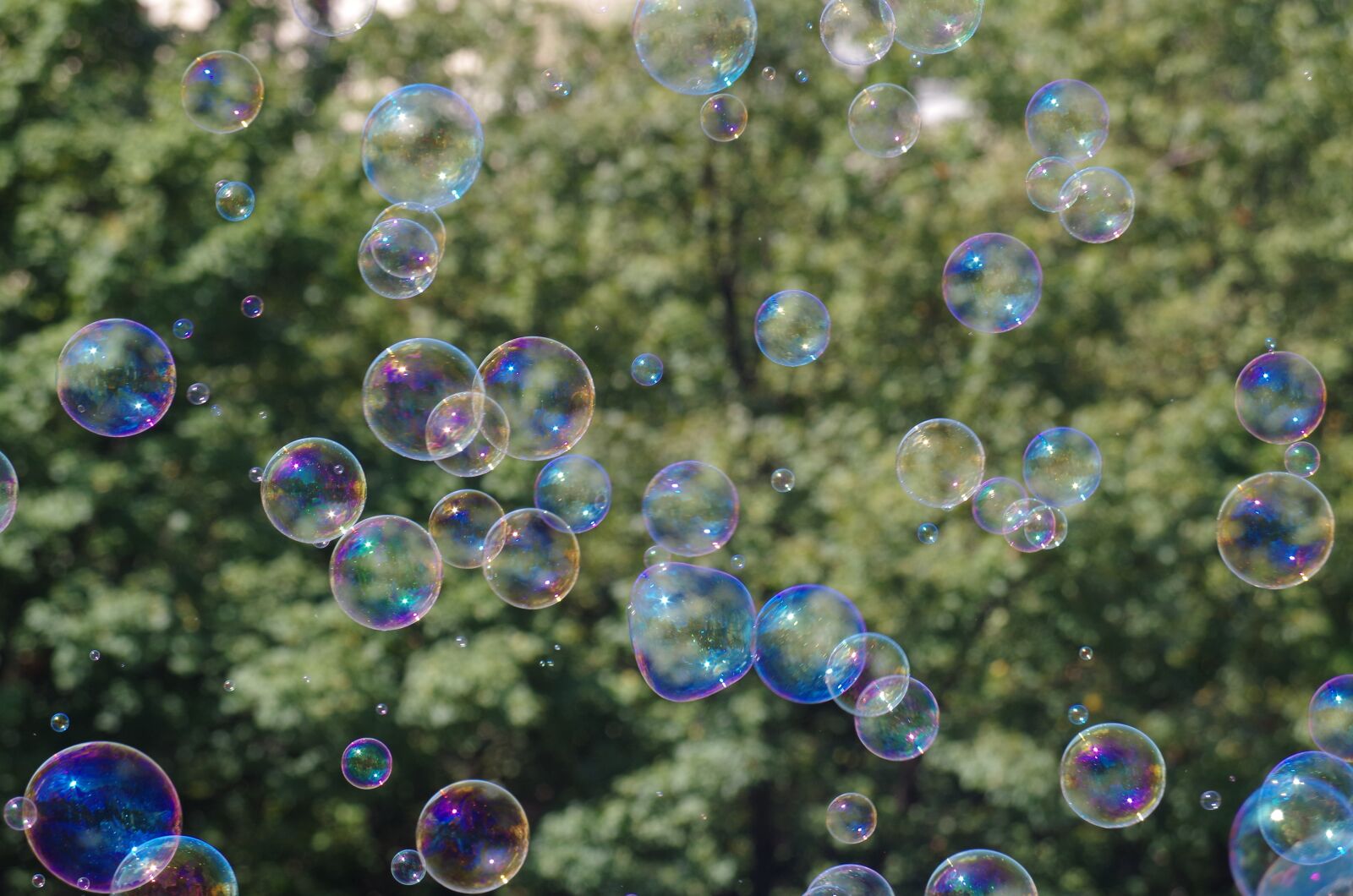Pentax K-500 sample photo. Bubbles, air photography