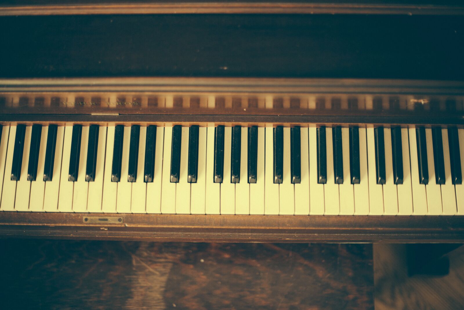 Canon EOS 5D + Canon EF 50mm F1.4 USM sample photo. Piano, music, instruments photography