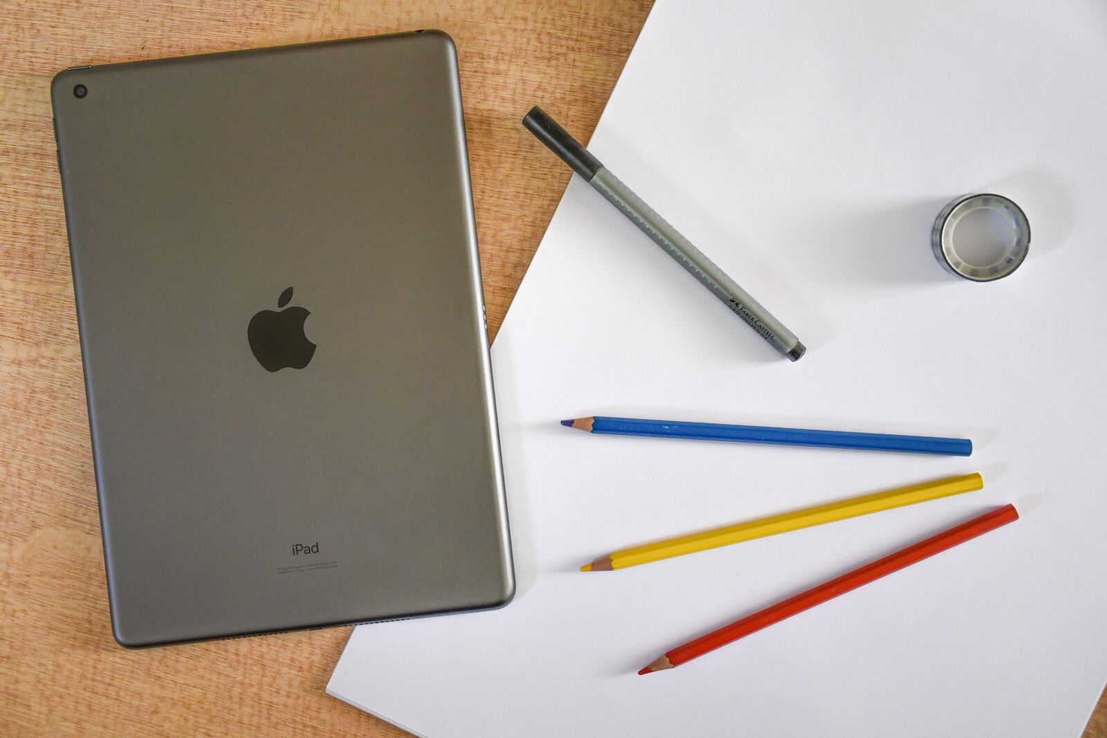 Nikon D7500 sample photo. Apple, desktop, model photography